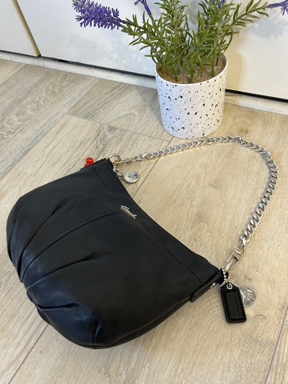 Coach Vintage Black Leather Shoulder Bag with Silver Chain Strap and Charm - Picture 5 of 10